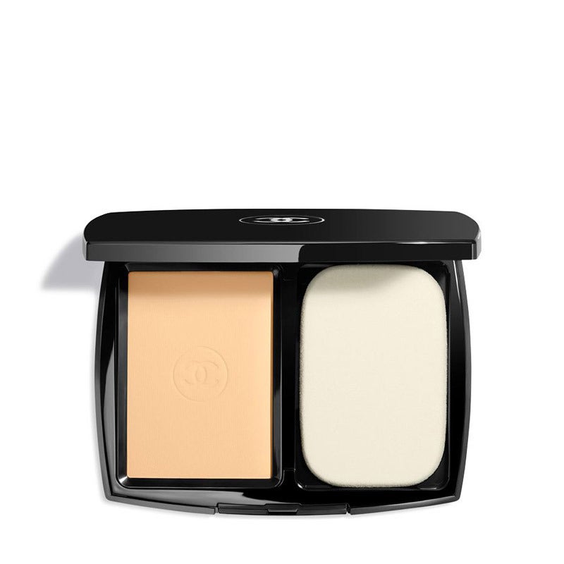 CHANEL タン コントロール コンパクト　パウダーファンデ　未使用　限定品 CHANEL - CHANEL タン コントロール コンパクト パウダー