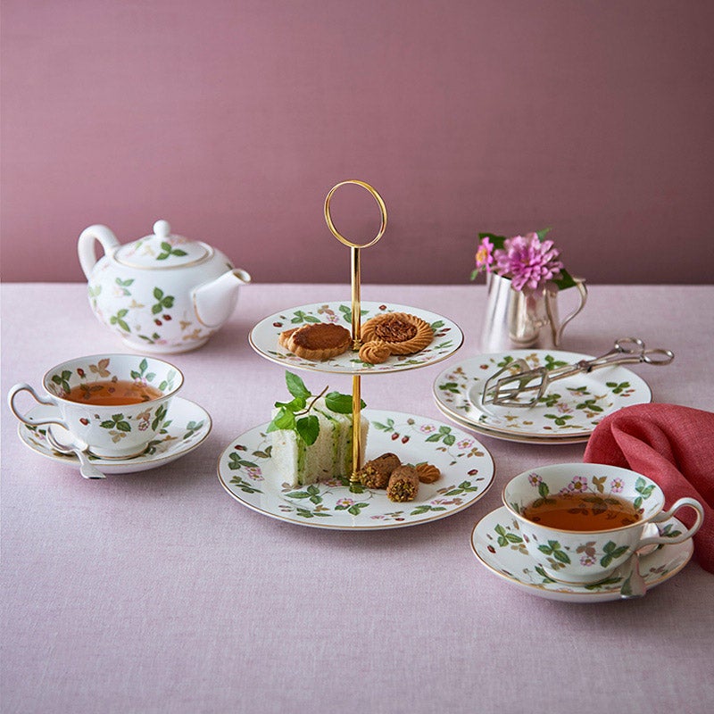 WEDGWOOD(ウェッジウッド) ワイルドストロベリー2段ケーキ WEDGWOOD(ウェッジウッド) ワイルドストロベリー2段ケーキ