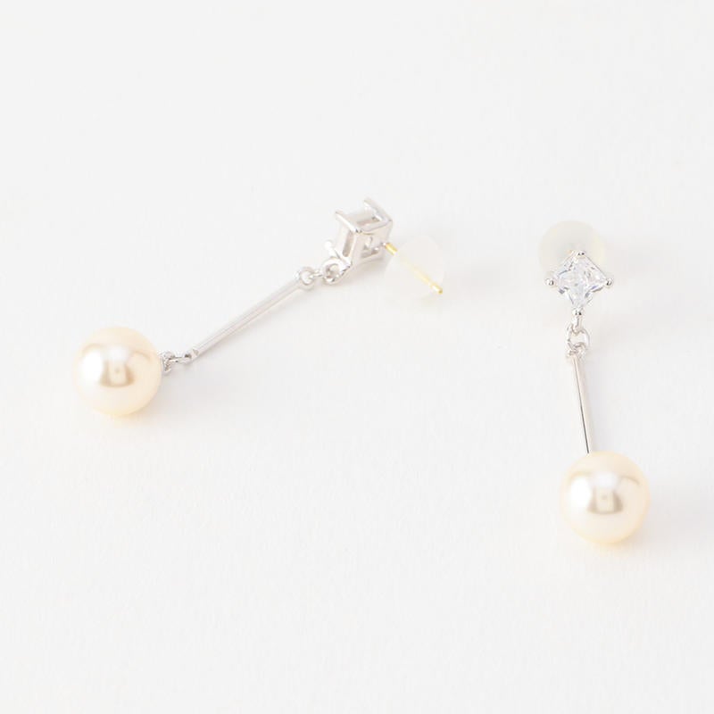 ピアス
