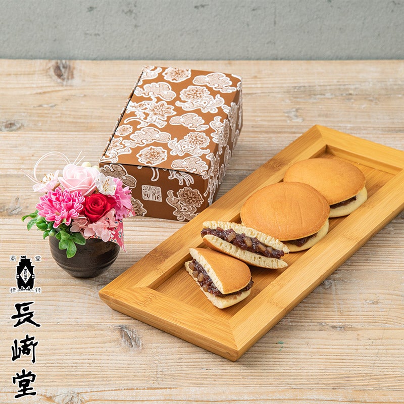 【母の日ギフト】ミニ和プリザーブドフラワー・長﨑堂栗入りみかさ（送料込み）