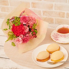 生花花束（中A）と大人のレモンケーキ
