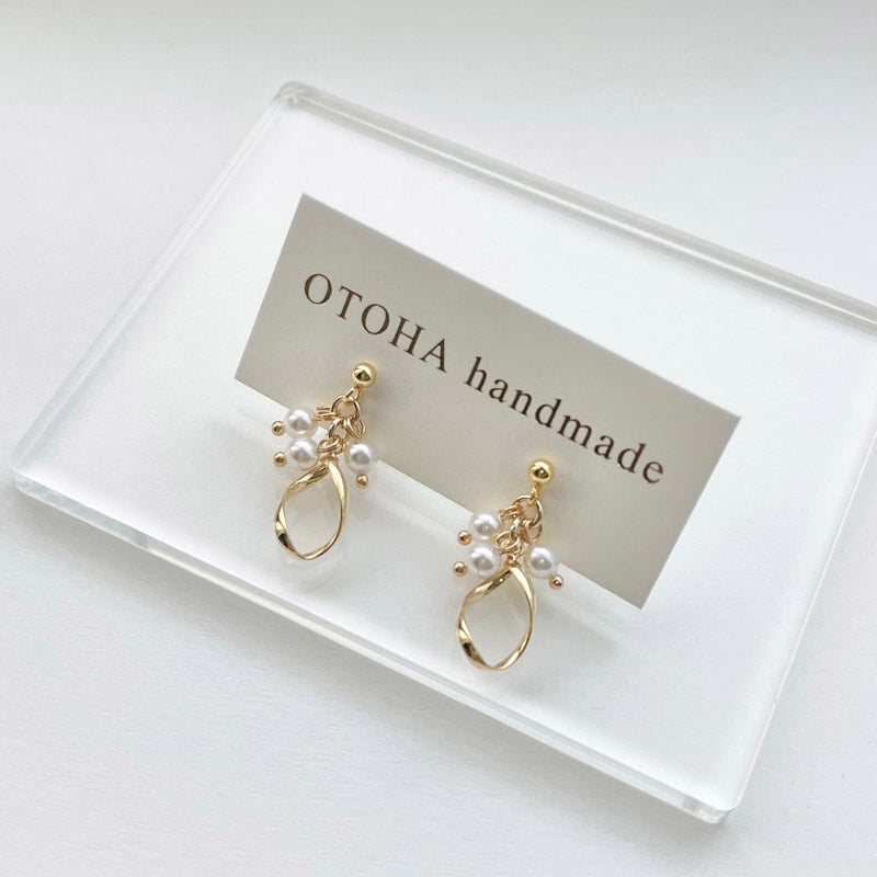 小さなパール ピアス/イヤリング｜OTOHA handmade（OTOHA handmade）