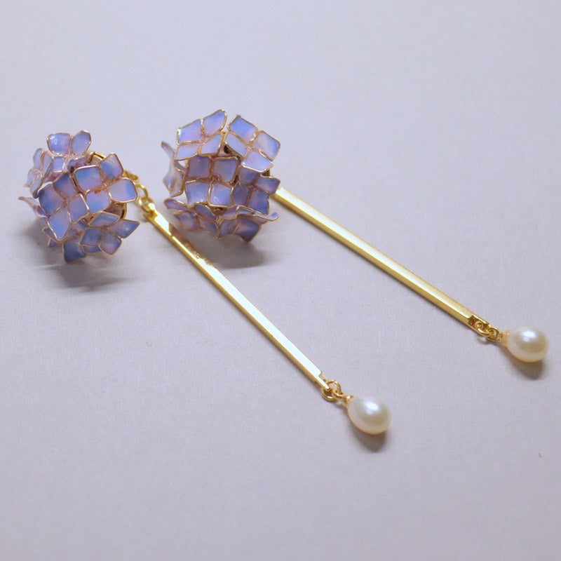 CHOOSEBASE SHIBUYA 紫陽花と淡水パールのピアス（イヤリング