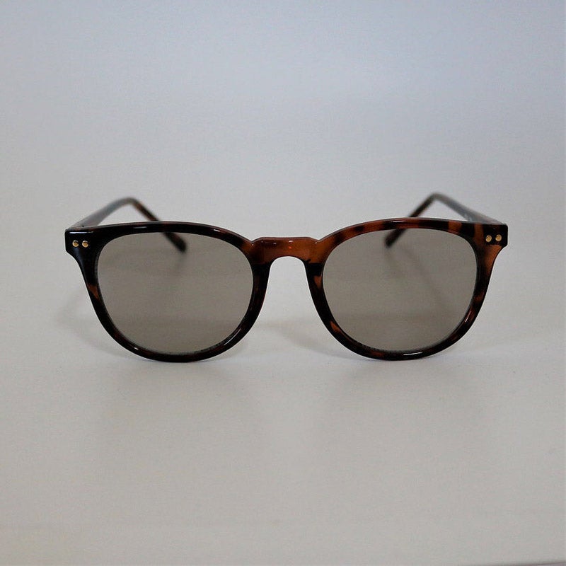 ６７０ べっ甲 ＳＵＮＧＬＡＳＳＥＳ／ ライトスモークレンズ｜chachow eyewear（チャコールアイウェア）