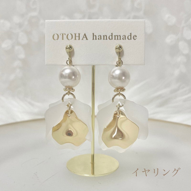 CHOOSEBASE SHIBUYA 大きな花びら ピアス/イヤリング｜OTOHA