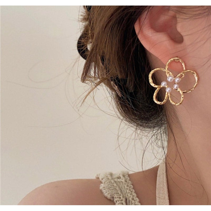 フラワークリアパールピアス｜accessoryshop mary（アクセサリーショップ マリー）