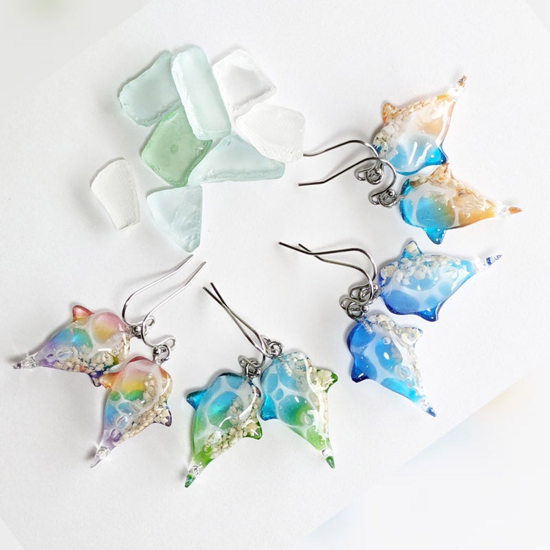 ジンベエザメ海ピアス｜ひなはる
