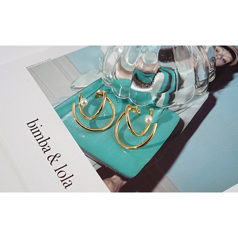 gold×pearl変形ピアス｜accessoryshop mary（アクセサリーショップ マリー）